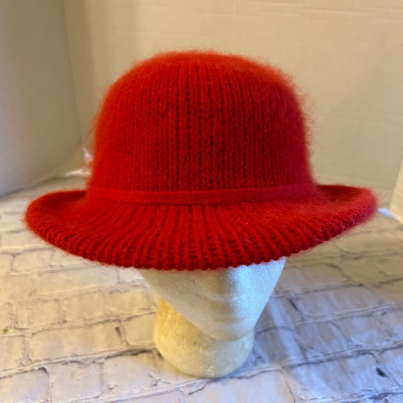 ITALY MADE RED FEDORA STYLE ANGORA BLEND WOMENS HAT - Picture 1 of 9